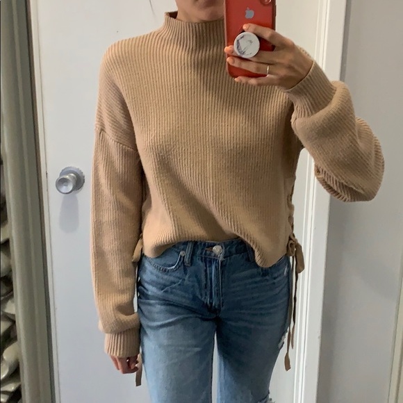 Chelsea & Violet Crop Sweater - Picture 3 of 5